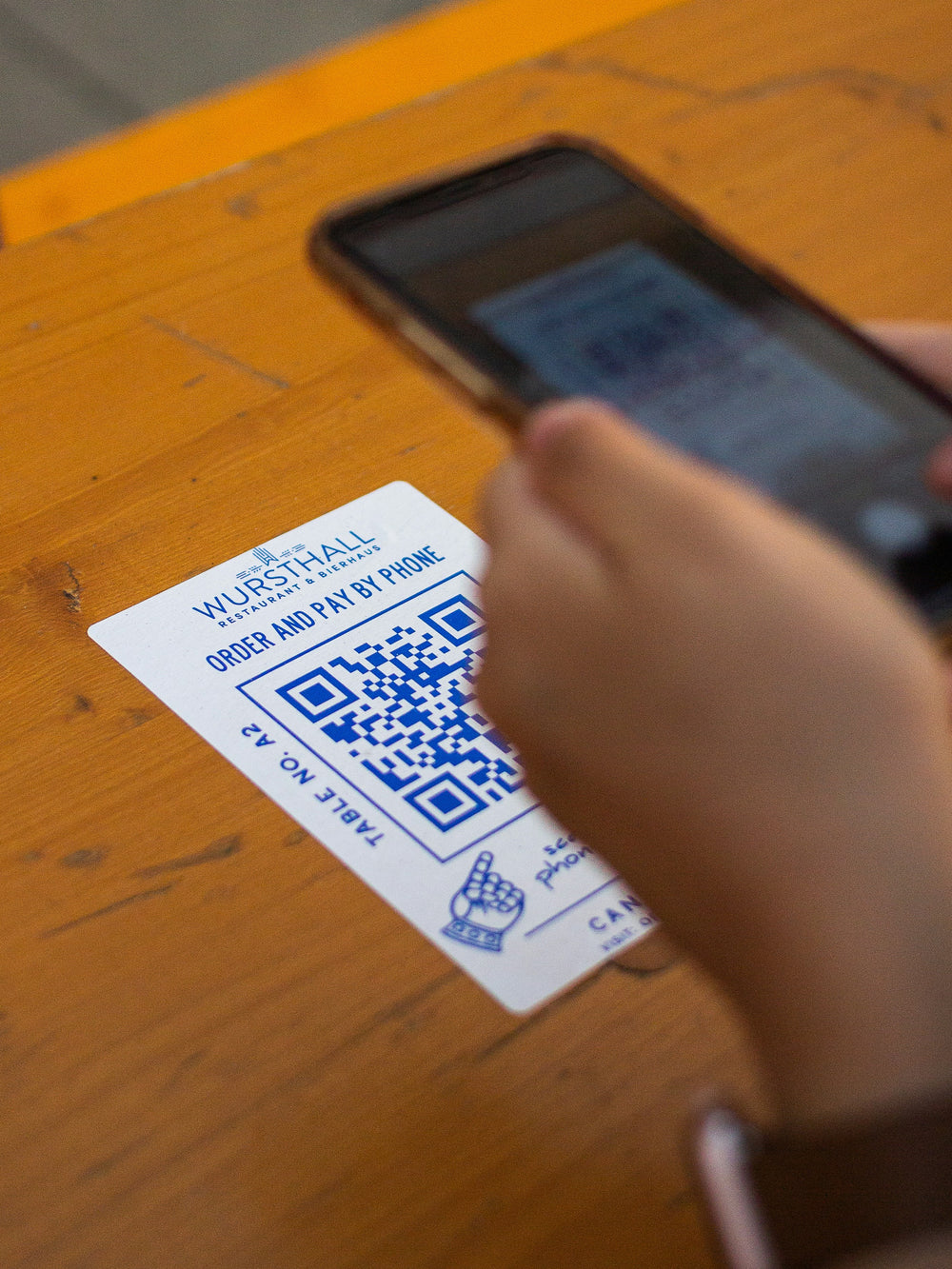 NFC kartica za Google recenzije naspram QR koda