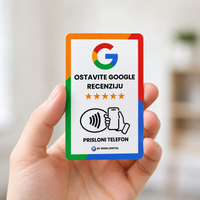 NFC kartica za Google recenzije 8.5×5.5 cm u ruci, veličine bankovne kartice pa staje u novčanik ili uz blagajnu